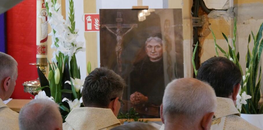 Msza dziękczynna za wiarę Matki Kazimiery Gruszczyńskiej - zdjęcia z uroczystości i Dekret heroiczności cnót